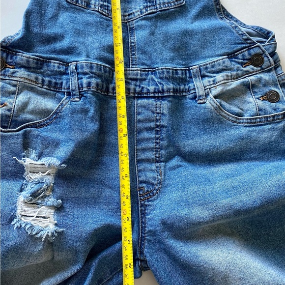 Distressed overalls | Bluenotes size Lg - Picture 6 of 6